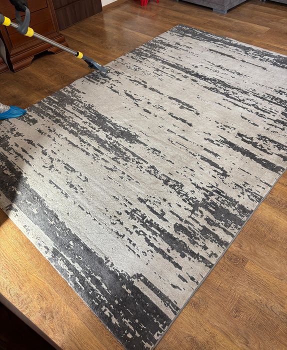 Curățare profesională tapițerii, saltele și canapele