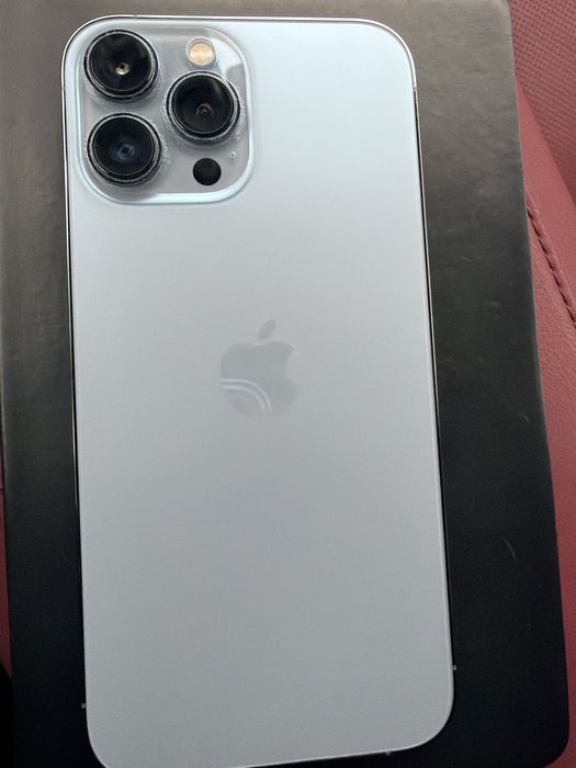Продам iPhone 13 Pro Max