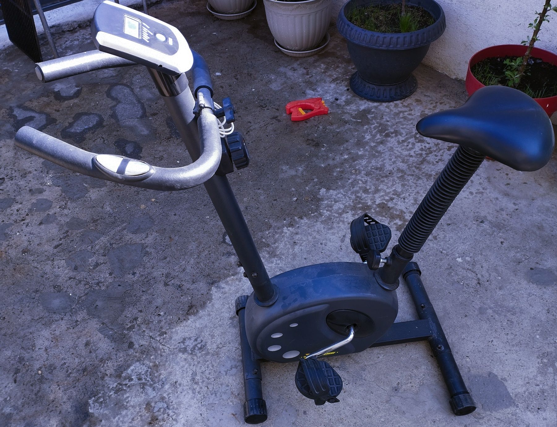 Vând Bicicletă Fitness