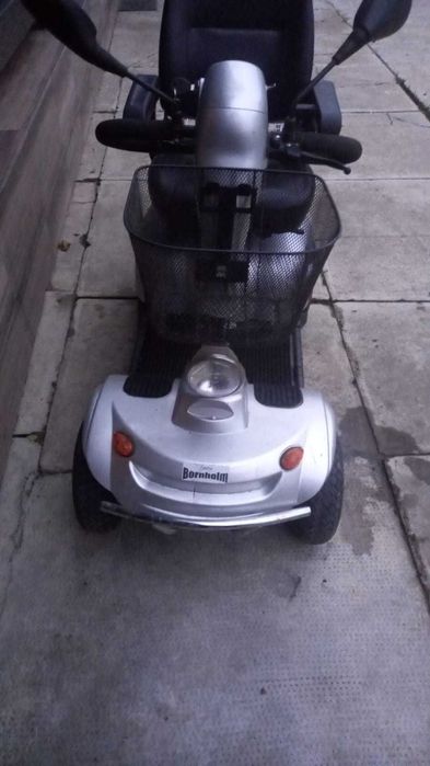 Căruț/scuter electric pentru persoane cu dezabiltati - trebuie baterii