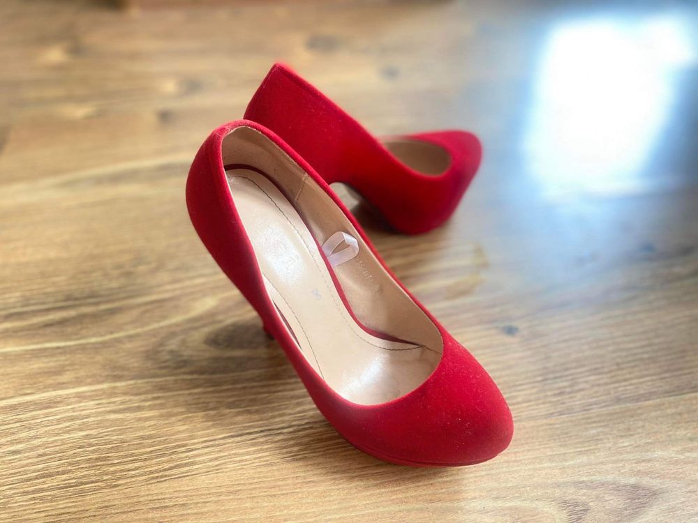 Pantofi rosii cu toc Nissa