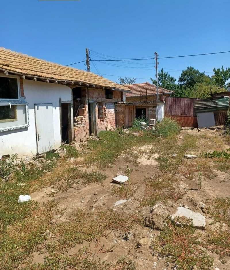 Продавам къща в село Вишовград