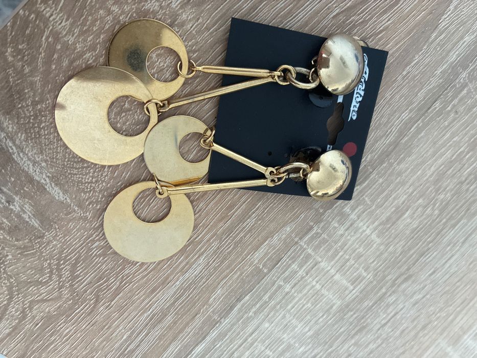 Cercei femei diverse modele