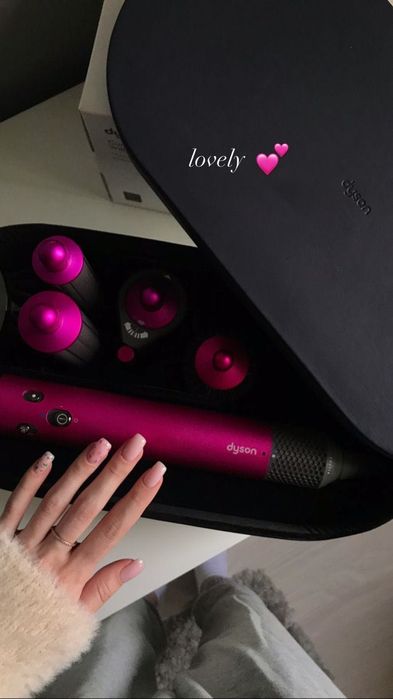 маша Dyson Air Wrap