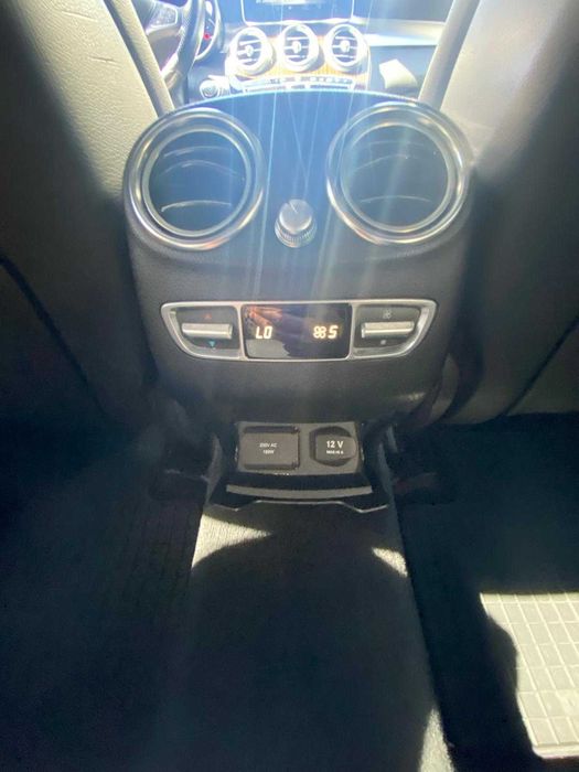 Mercedes GLC 250D, 204 CP, 4 Matic, Cam 360°, Scaune ventilate, 220 V