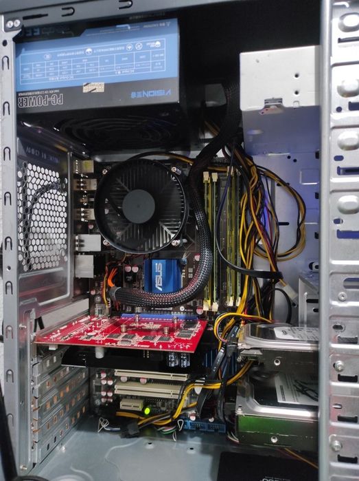 Tayyor kampyuterga Keys Srochna sotiladi holati ideal