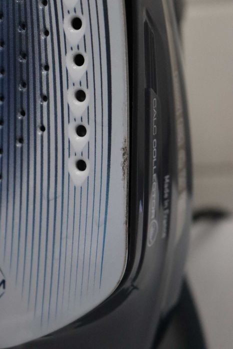 Ютия Tefal FV6846 Ultragliss Plus, 2800W, Авт. изключване, лек ДЕФЕКТ