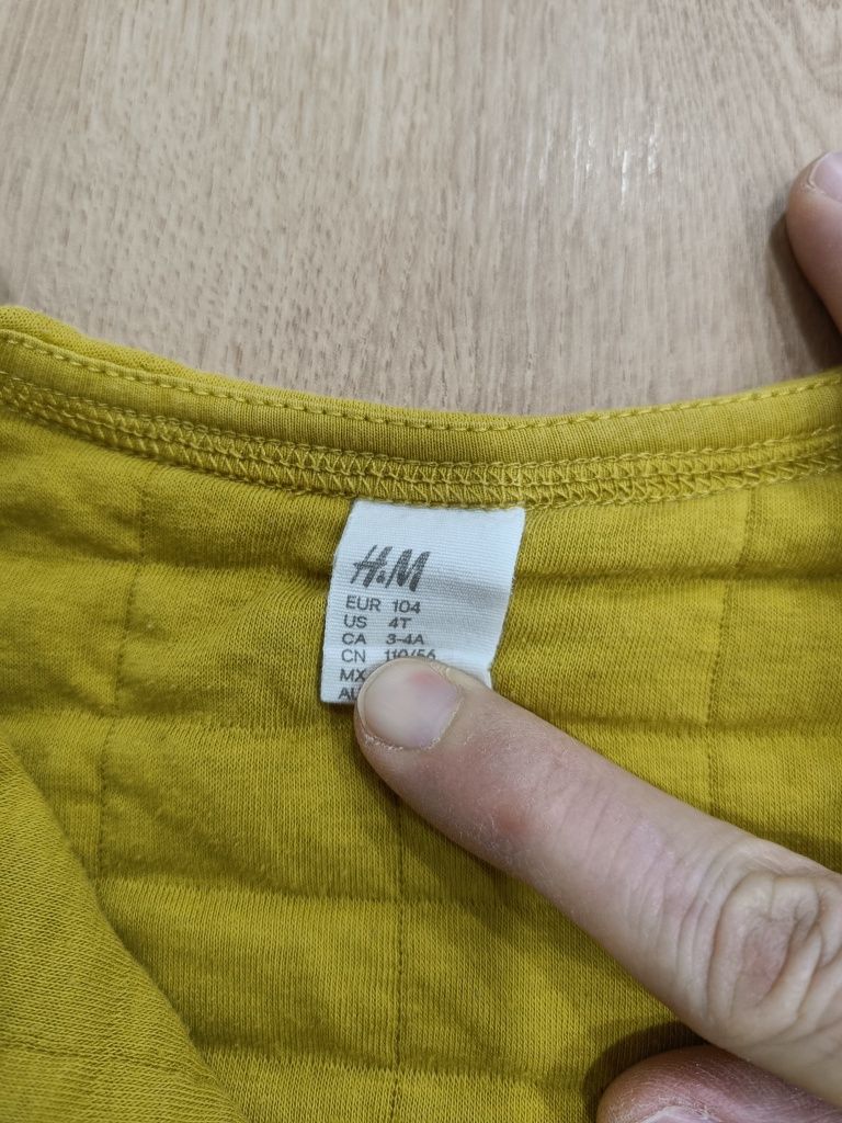 Salopeta matlasată de jerseu H&M Nr 104 (3-4ani)