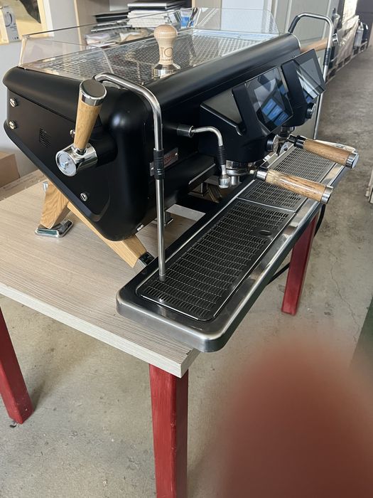 Espresor profesional Barista Attitude STORM Multiboiler 2 gr. model SH