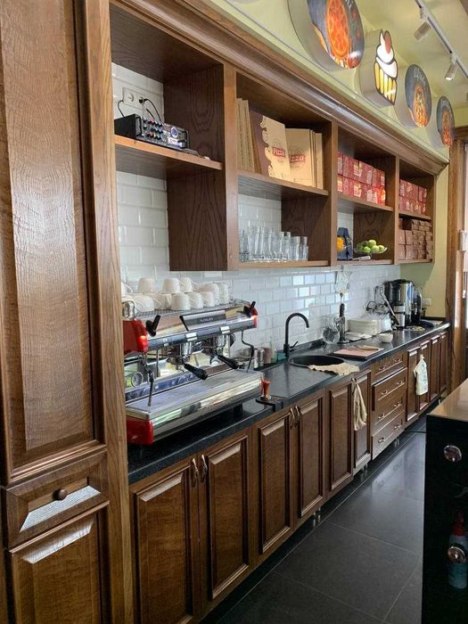 Продам отдельно стоящее здание 480м2 вдоль дороги