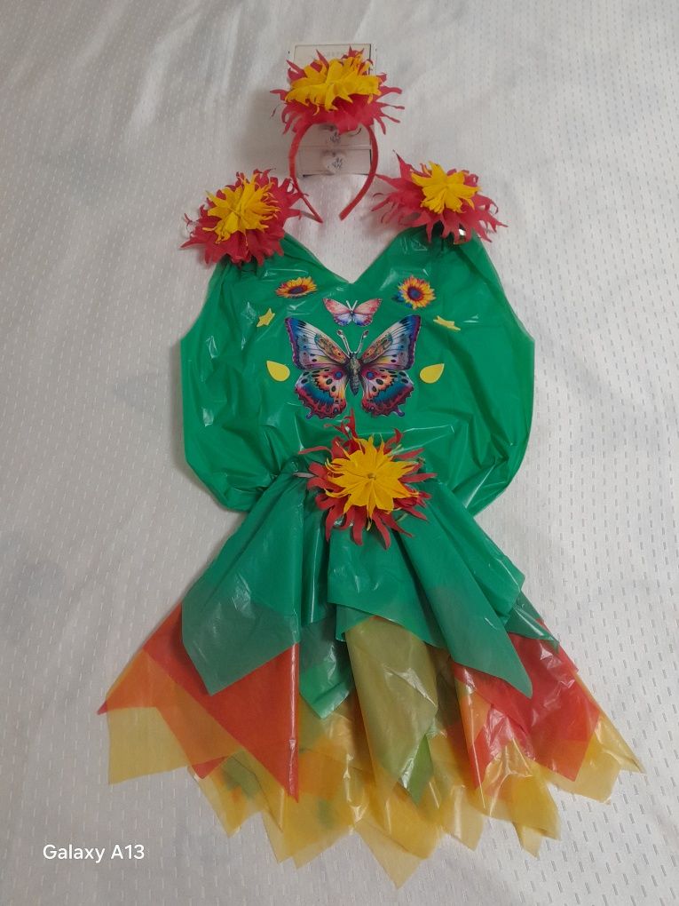 Costume copii materiale reciclabile
