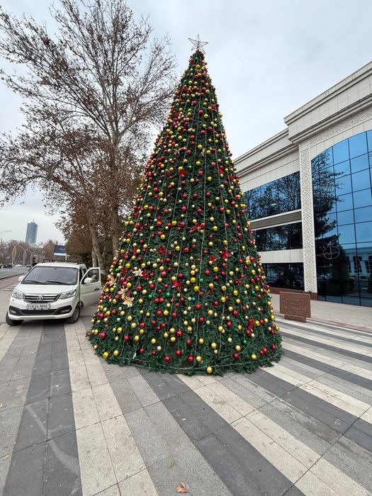 Новогодняя ёлка Гигант. Новогодняя елка Реклама