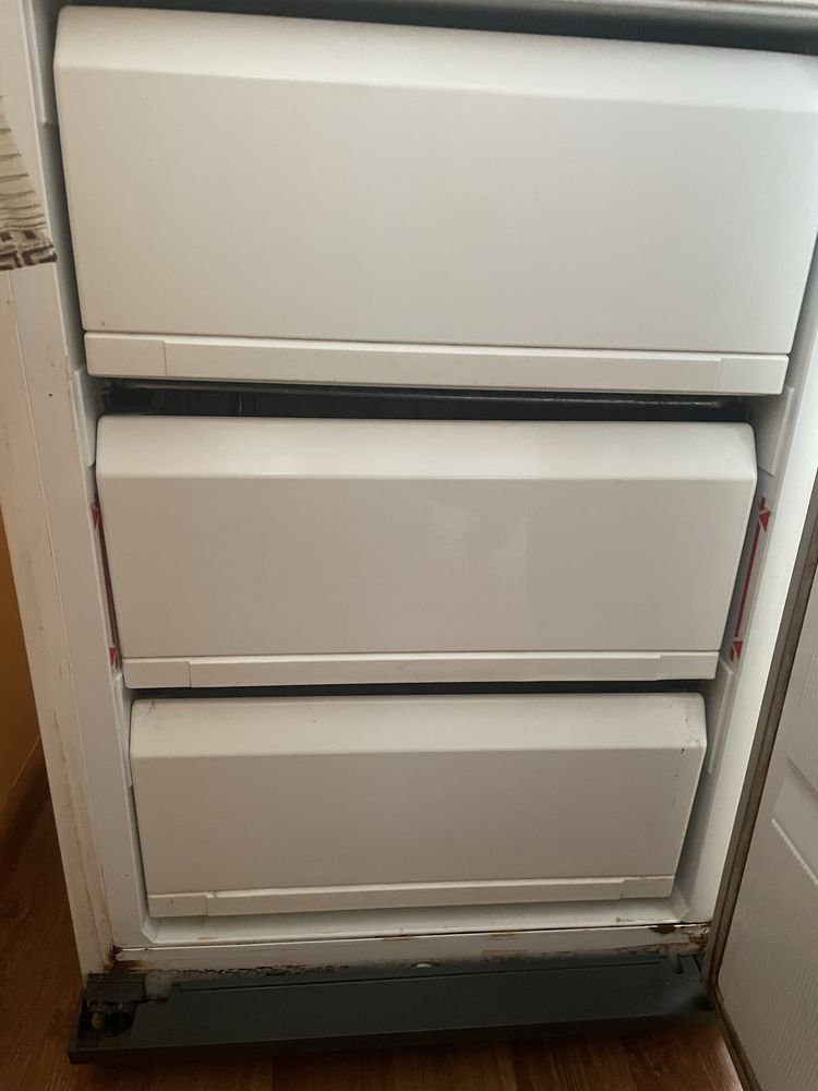 Хладилник whirlpool