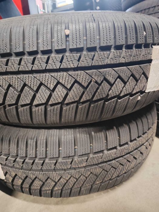 4бр. зимни гуми 235/65/17 Continental