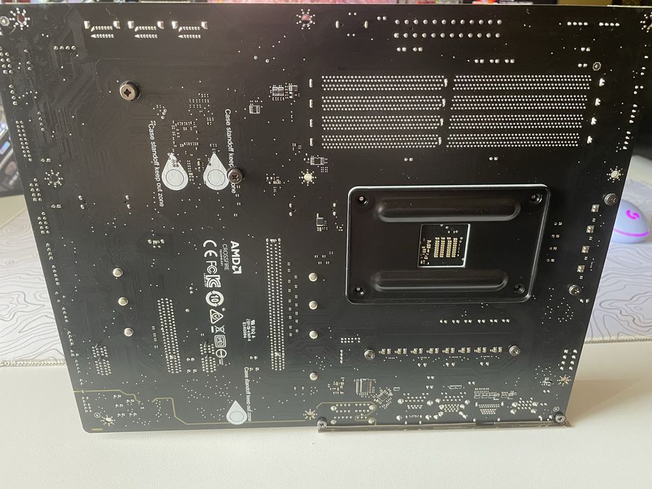 Msi MAG B 550 Tomahawk Ryzen 7 5700x3d 32 gb 2x16 4000mh kingston