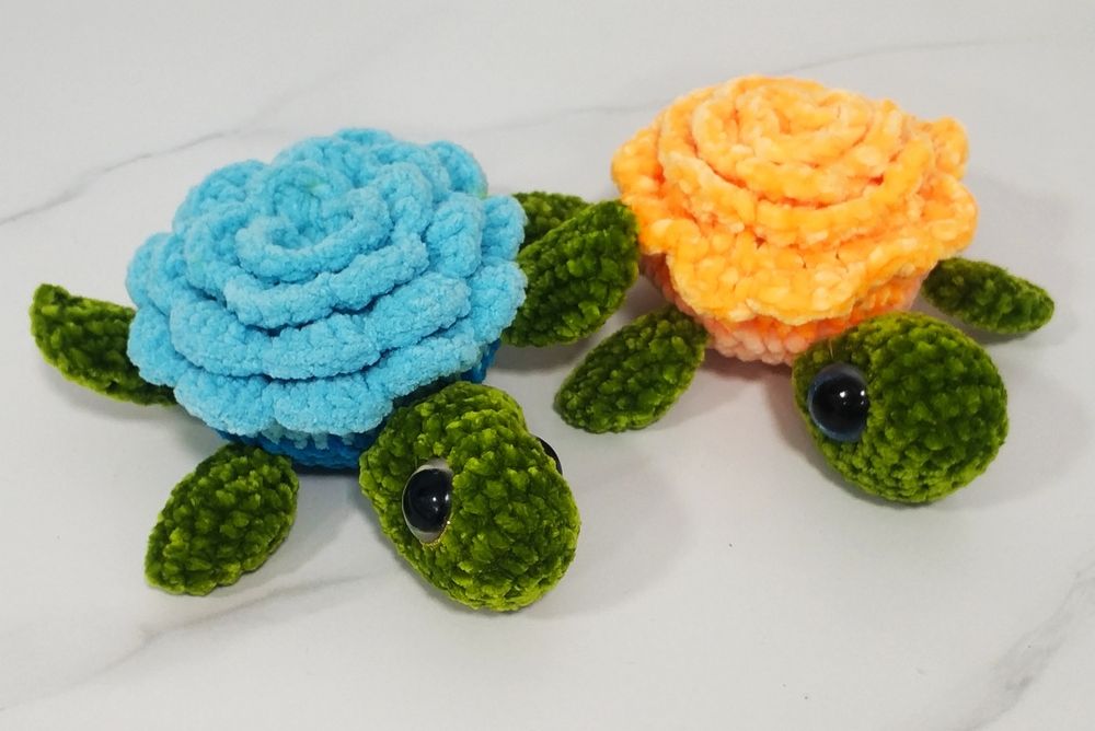 Вязаные игрушки.