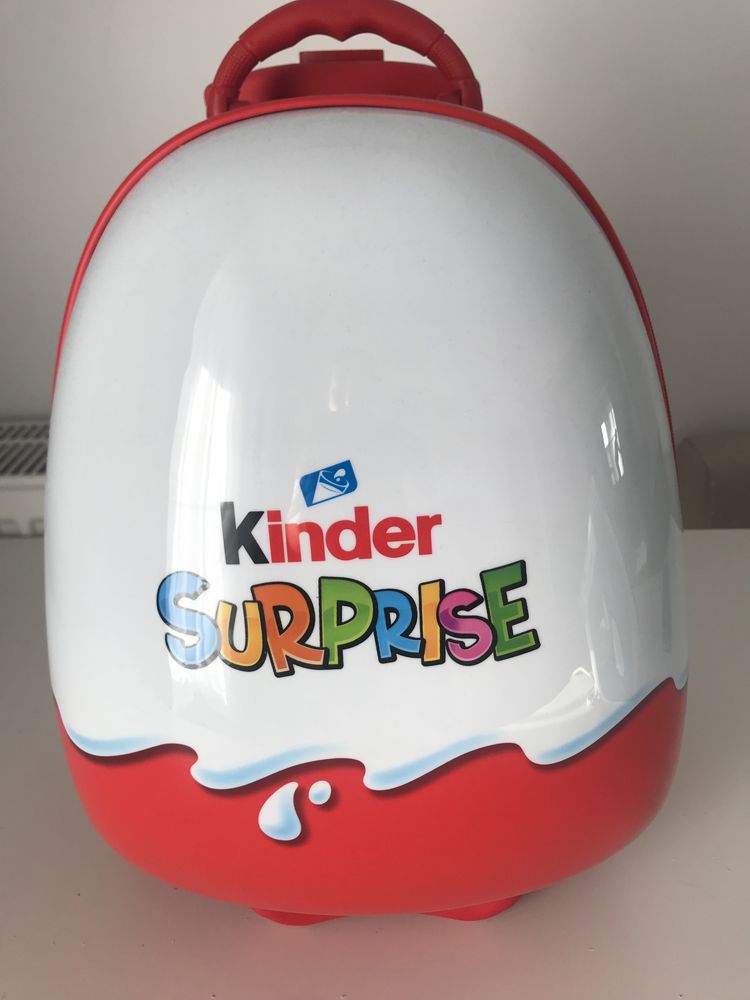 Rucsac/ghiozdan/troller Kinder Surprise nou