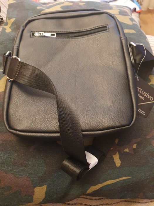 Borseta elegantă și practică din piele ecologică dimensiuni: 26×20×8cm