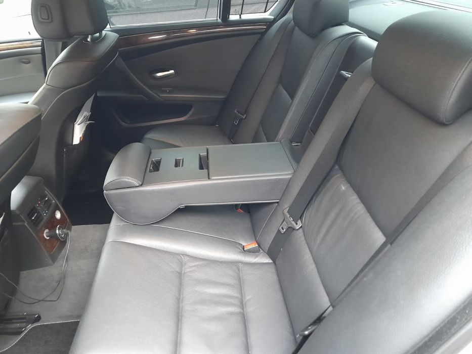 Bmw 550 i   102000 km
