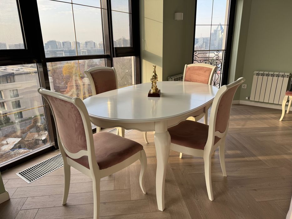 Массивный стол раздвигающийся с 5 стульями пр-во Индонезия