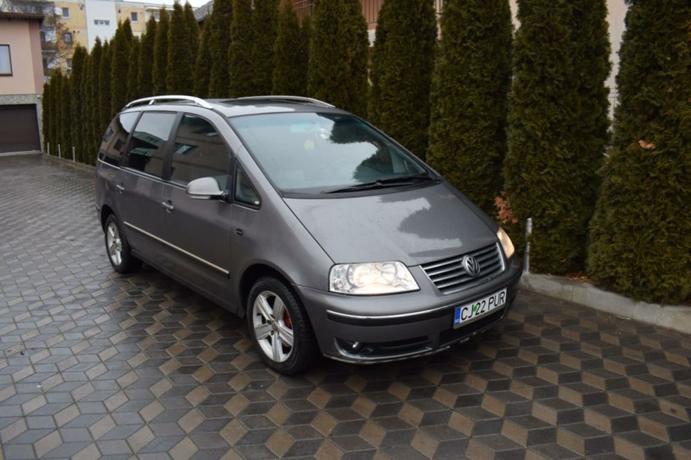 VW Sharan 2.0 TDI 140 cp 7 locuri