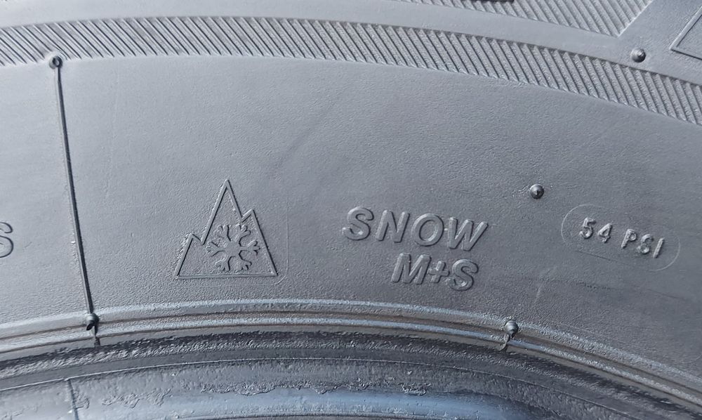 Set 2buc 215/65 R16C 106/104T Bridgestone Blizzak LM-32C M+S iarnă