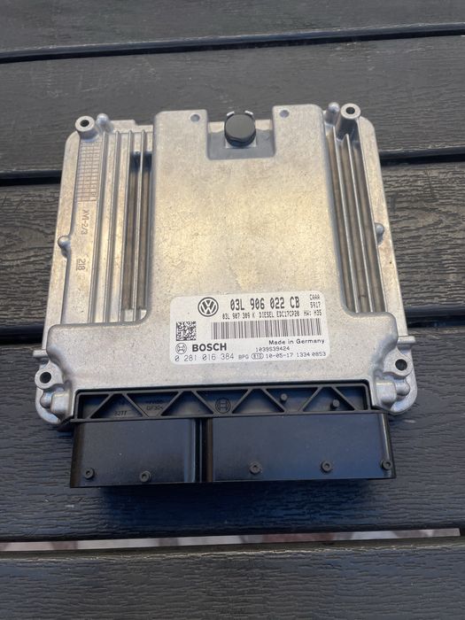 Calculator Motor VWTransporter T5 2,0 TDi original