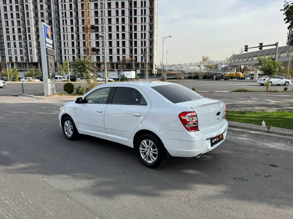 Кобальт 20/21 в хорошем состоянии