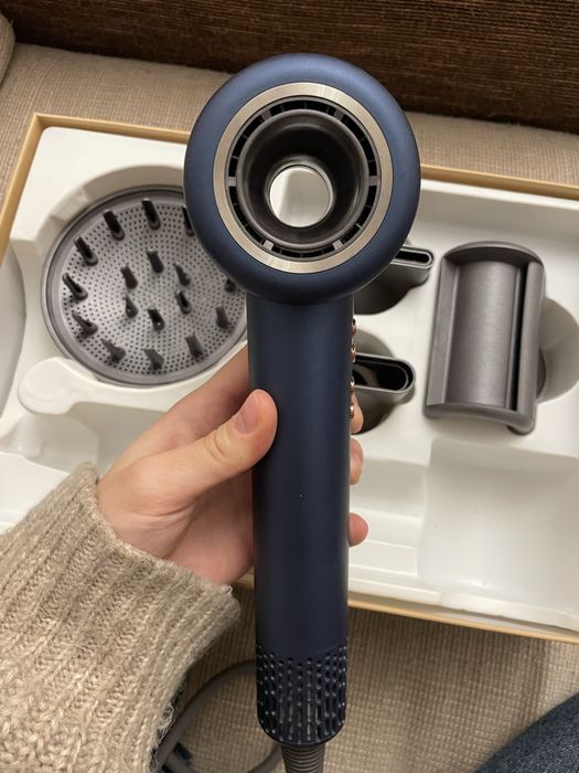 Продавам сешоар