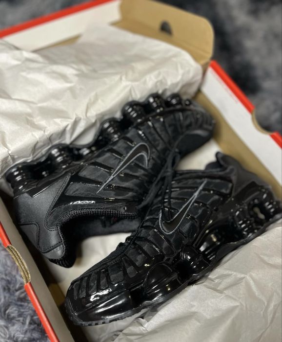 Nike Sportswear 'SHOX TL' {36-46}