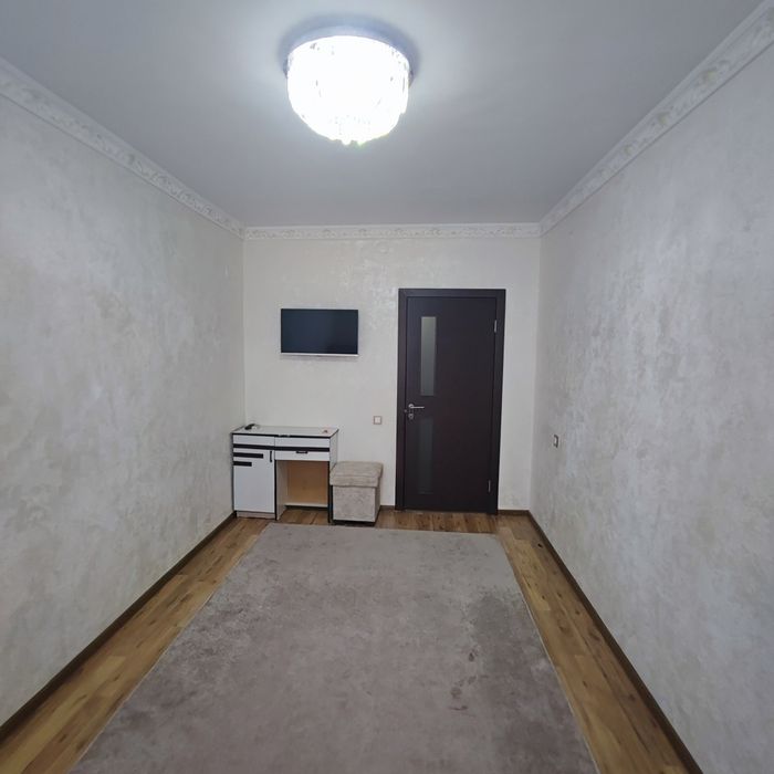 Sergeli-5A da 3 xona Jihozlari bilan Srochna Oilaga Arendaga Beriladi.