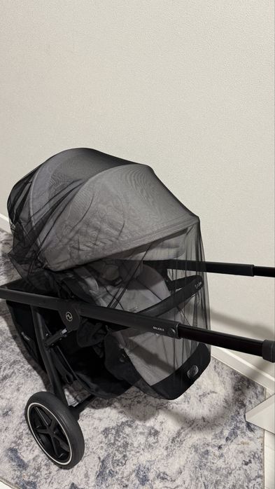 Продам коляску Cybex