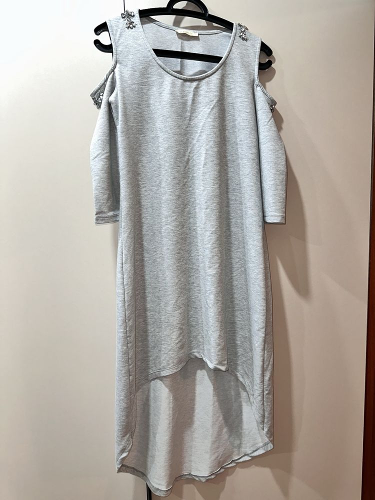 Продам платья длинные