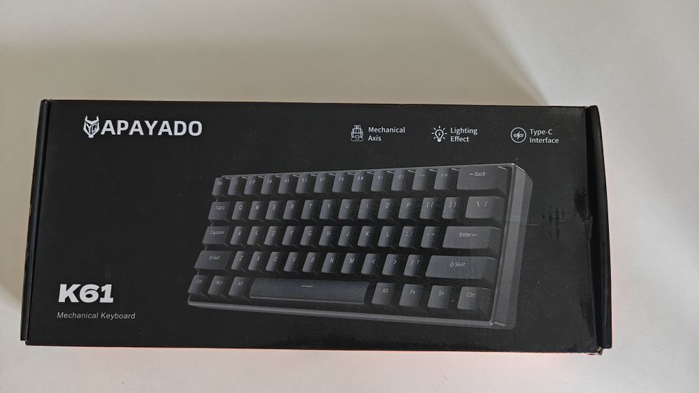Tastatura Mecanica 61 Taste - Switchuri Rosii