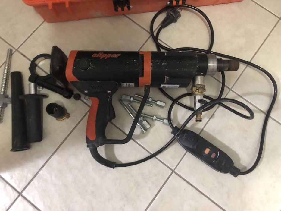 Mașina de carotat Norton Clipper CDM 203