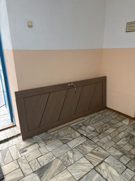 продам дверь межкомнатную в сборе