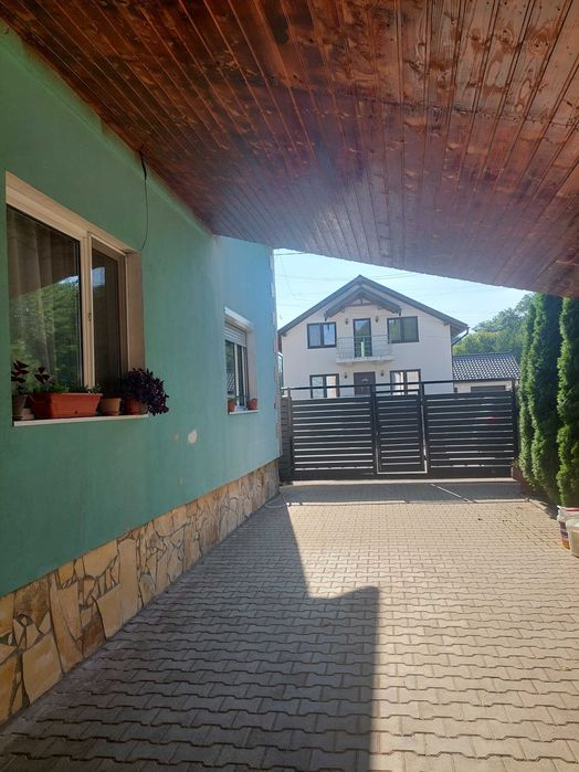 Casa de vanzare complet renovata in Ilișua, B-N.