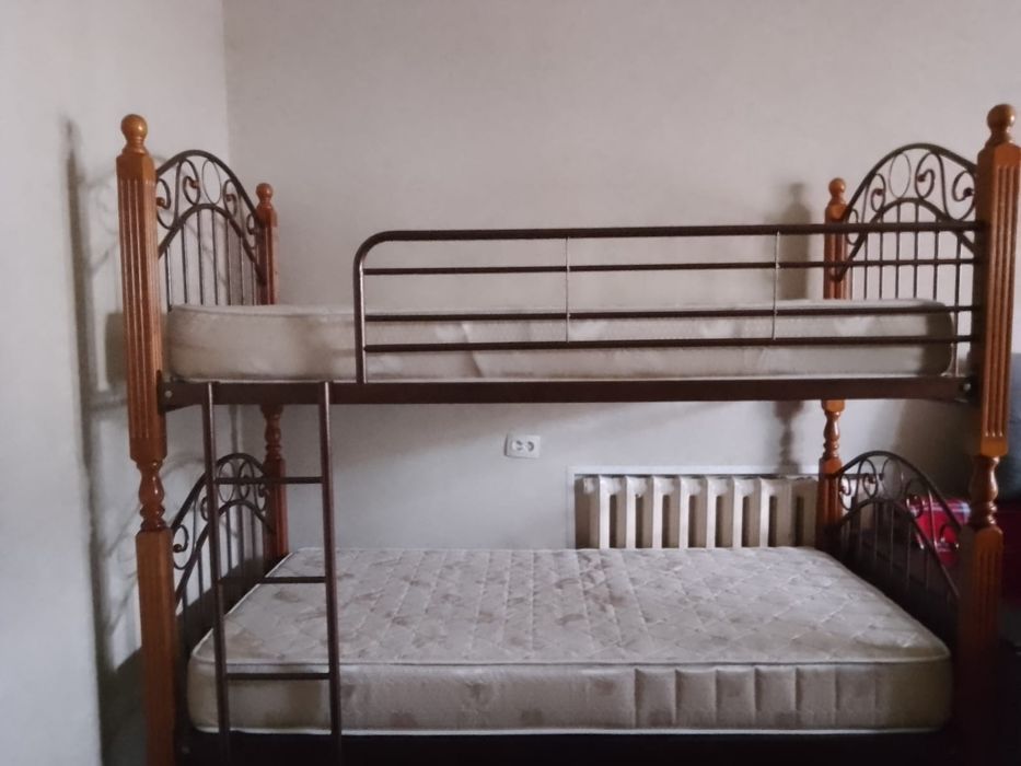 Продам 2 х ярусную кровать