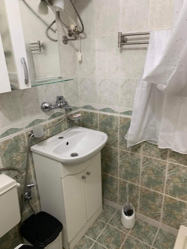 Дава се под наем Двустаен апартамент в Варна, Център - 55 кв.м за 357 € - Снимка #12