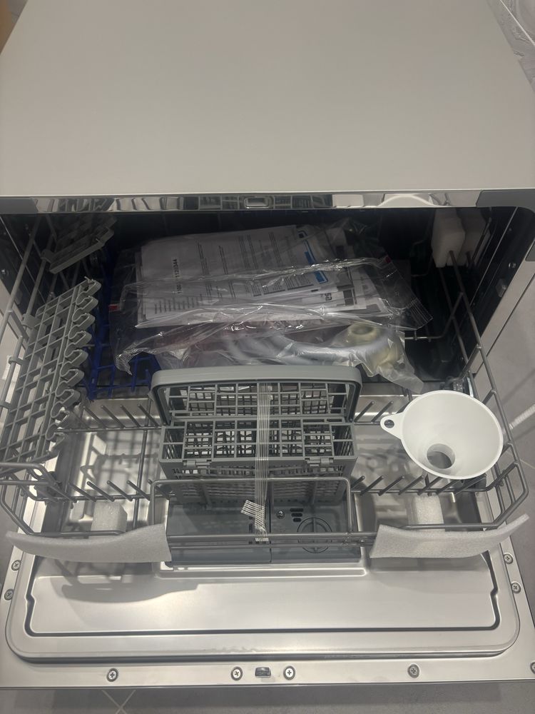 Продам новую посудомойку