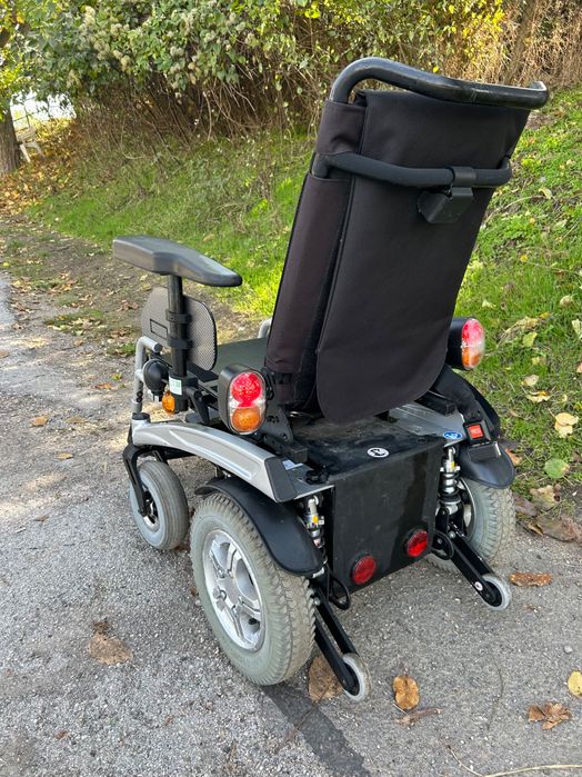 Акумулаторна инвалидна количка Pride R40