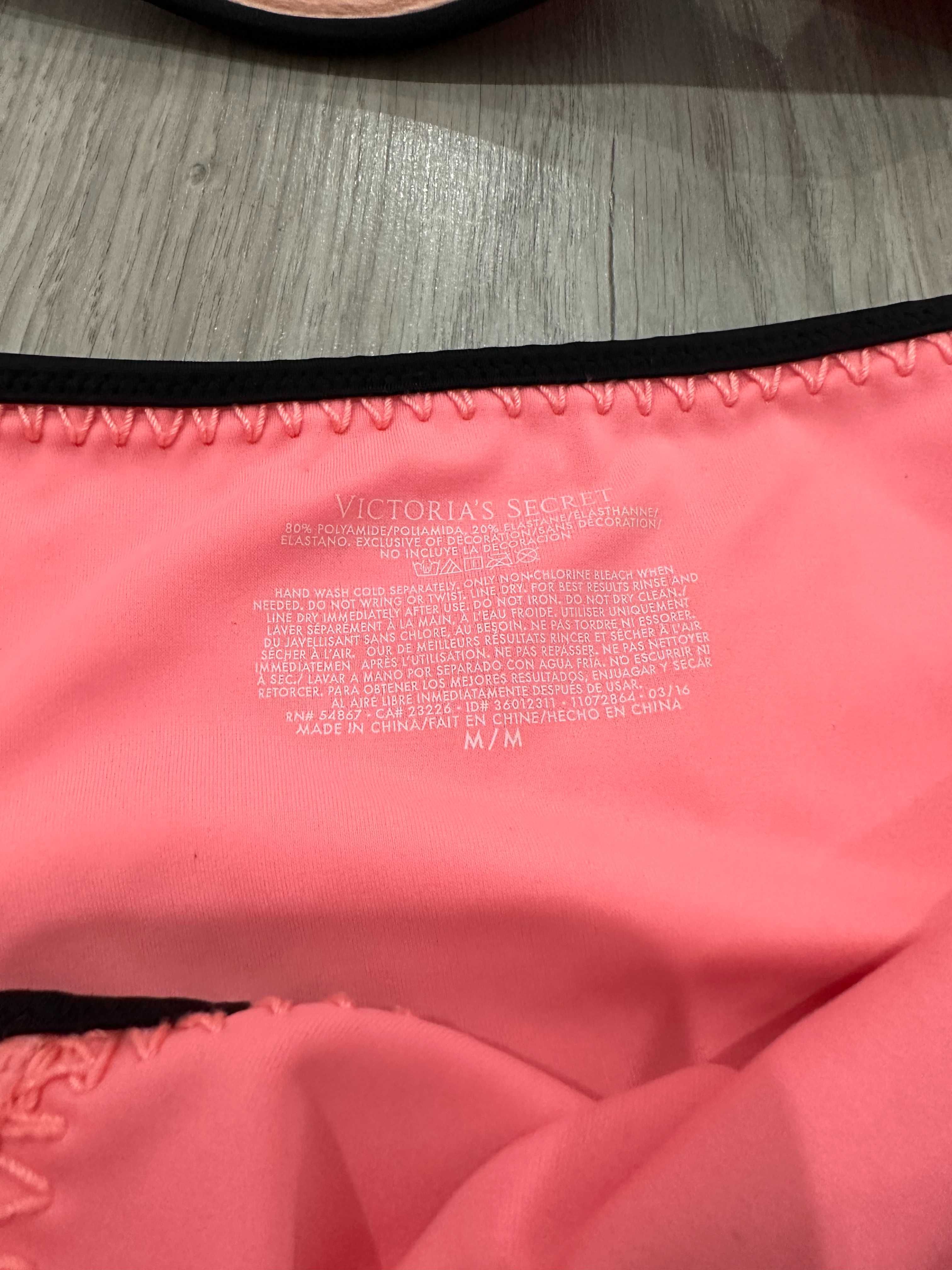 Ефектен бански  Victoria's Secret  34DD
