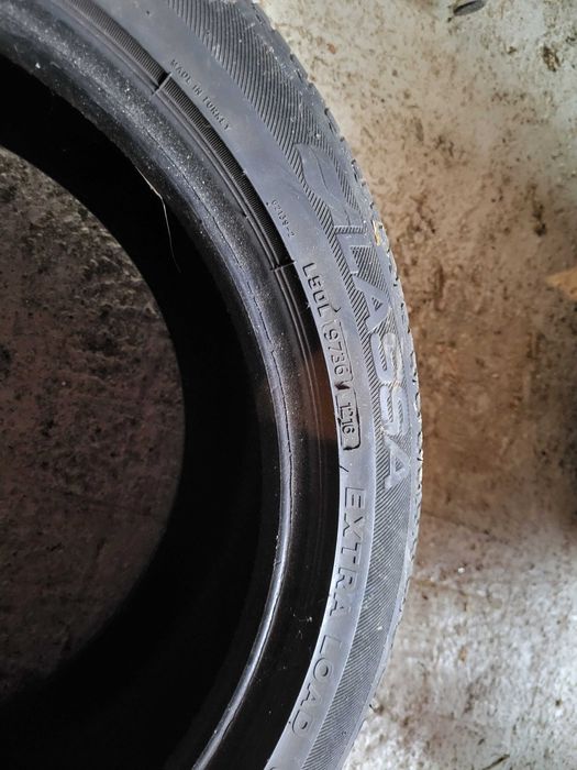 Гуми dunlop, lassa 235/45 R17 97W в добро състояние