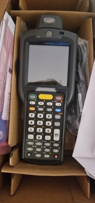 3 bucati Honeywell si 2 buc terminal mobil Motorola