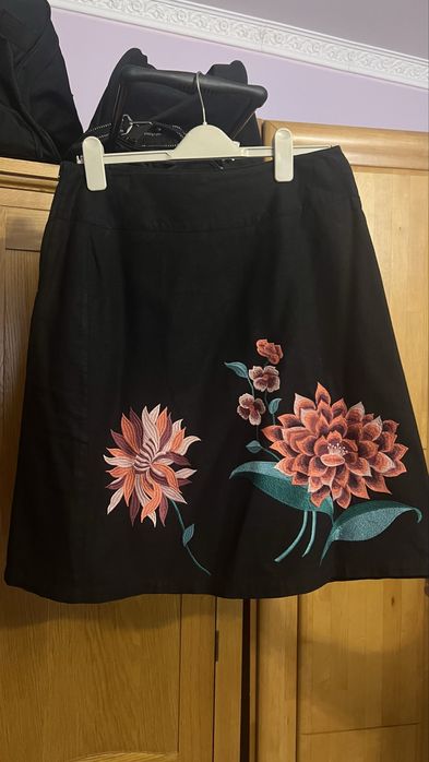 Fusta neagra (florala) din in