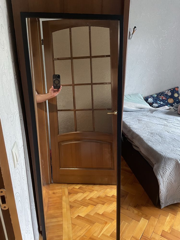 Продам зеркало настенное в прихожую ,гостиную или спальню !