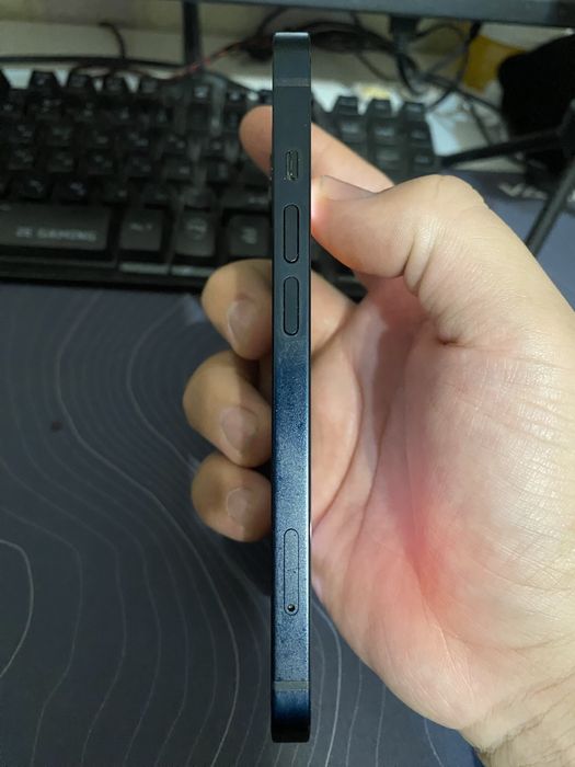 Айфон 13 в идеальном состоянии