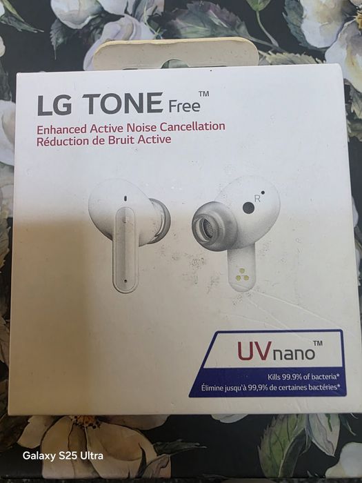 Продавам слушалки LG Tone free с опция убиващи бактериите