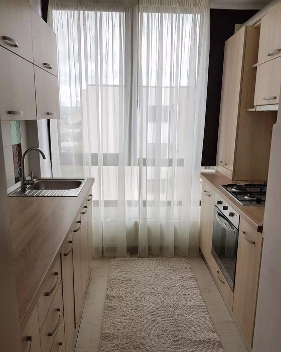 Inchiriez apartament cu 2 camere,parcare si boxa in bloc nou!