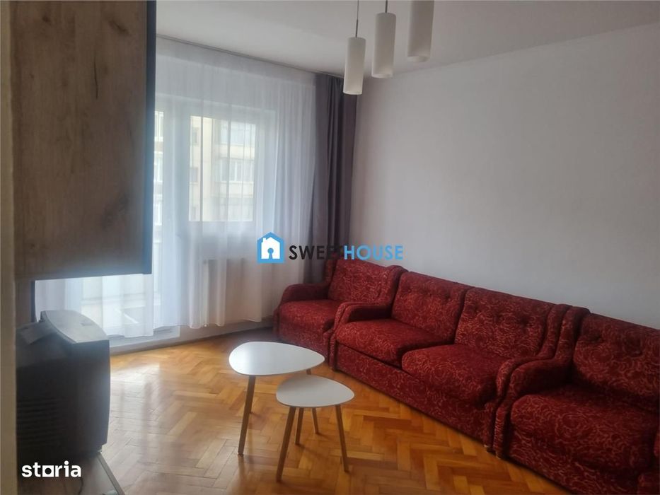 Apartament cu trei camere B-dul Unirii